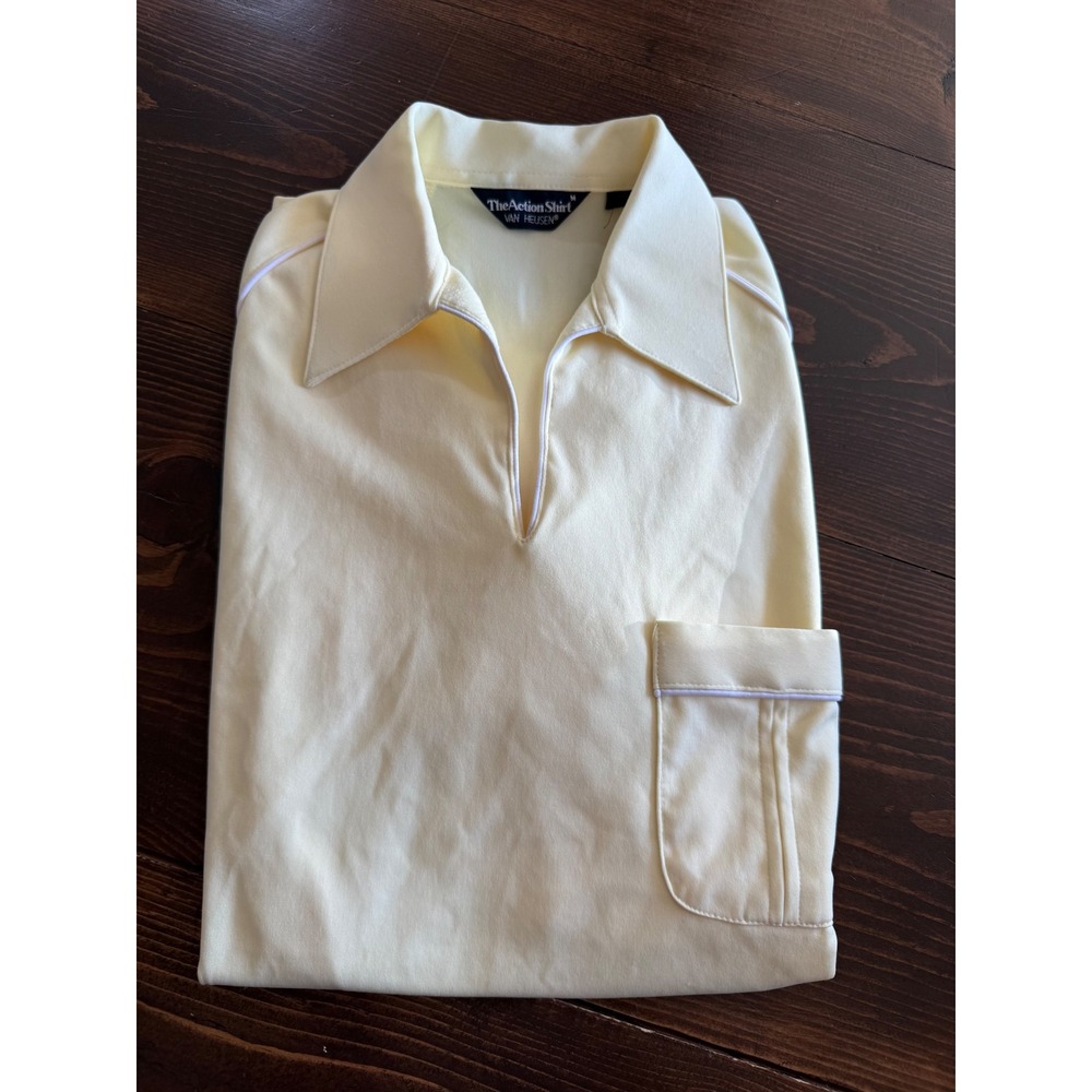 Van Heusen The Action Shirt Mens Medium Yellow Vintage‎ V-Neck Polo RN 48535